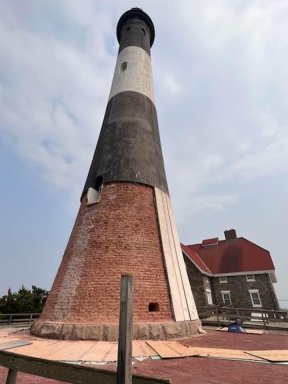 Lighthouse-Damage-Photo-10