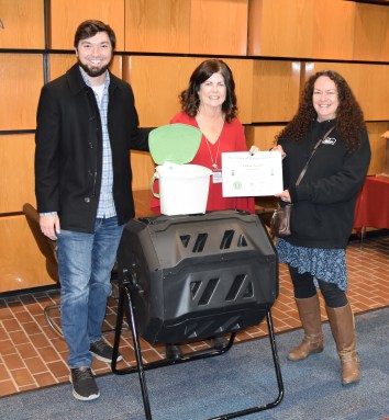 CD 6 Compost Tumbler Winner